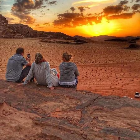Enad Desert Camp Wadi Rum Esterno foto