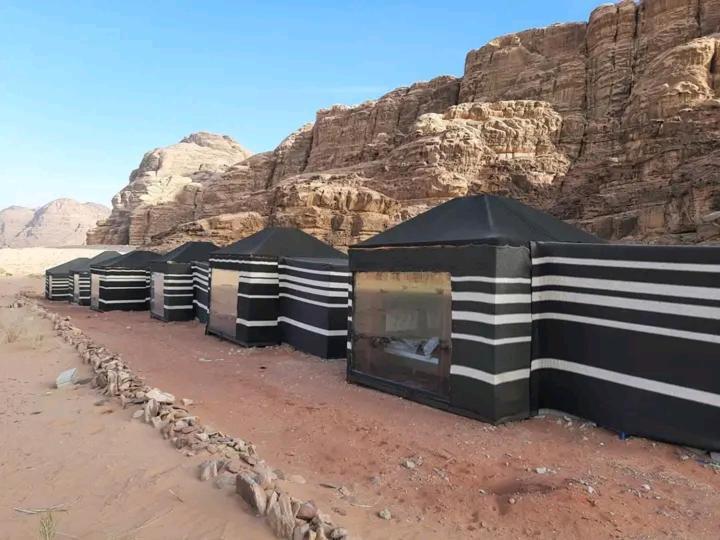 Enad Desert Camp Wadi Rum Esterno foto