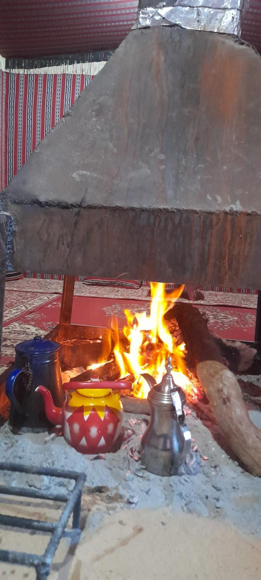Enad Desert Camp Wadi Rum Esterno foto