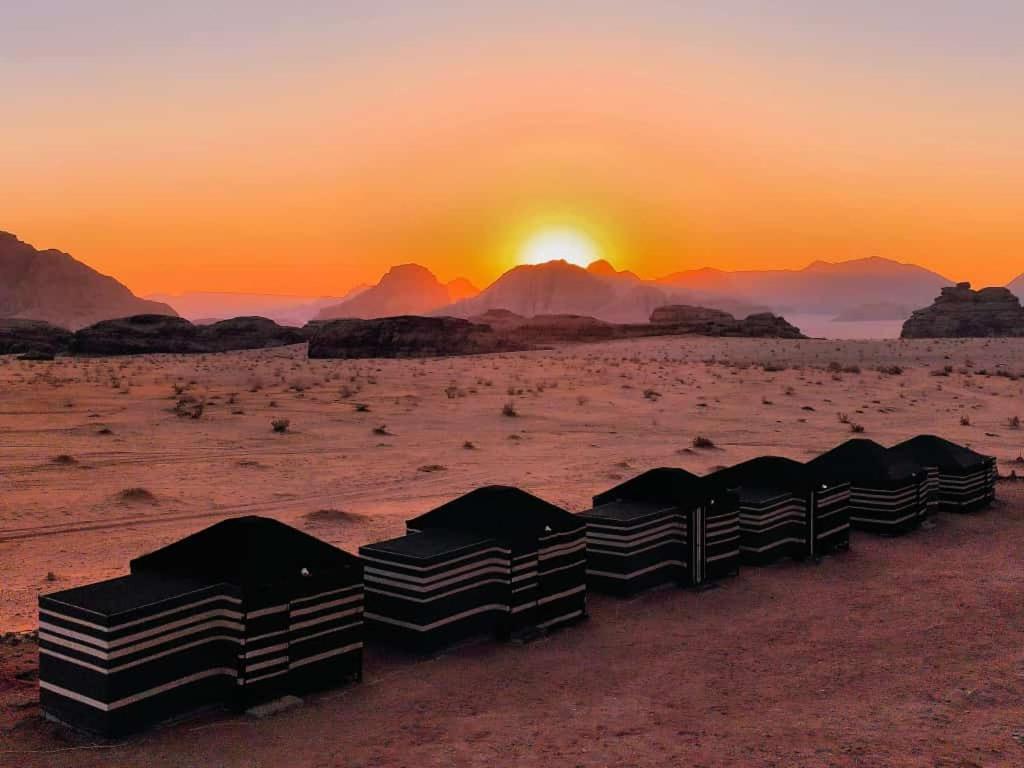 Enad Desert Camp Wadi Rum Esterno foto
